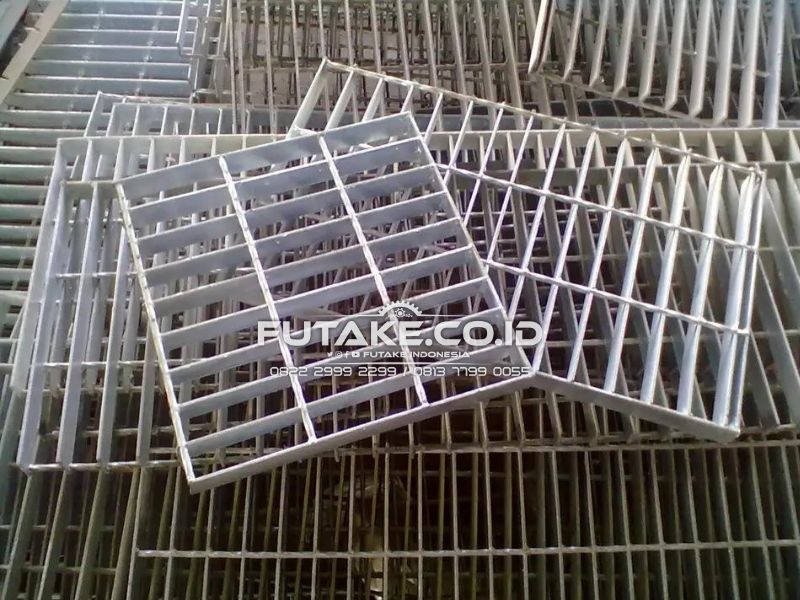 Steel Grating untuk Selokan