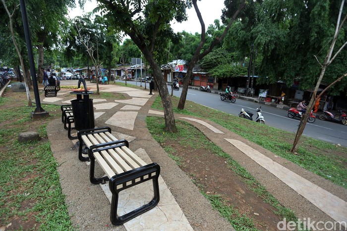 Kelebihan Menggunakan Kursi Taman Besi Kuat